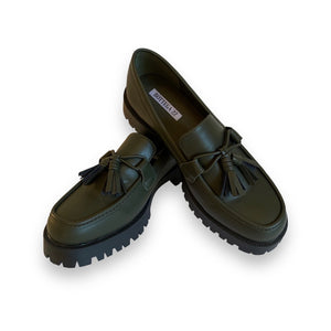MALIEN MOCCASINS WITH NOTCHED SOLE AND TASSEL